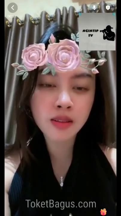 04:05 28 Yasmine savira pamer nenen gede memek pink goi01vbj9hsz